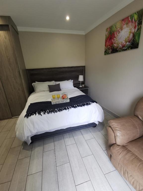 Twin Bed Luxury Suite @ Up21 Guesthouse - Germiston