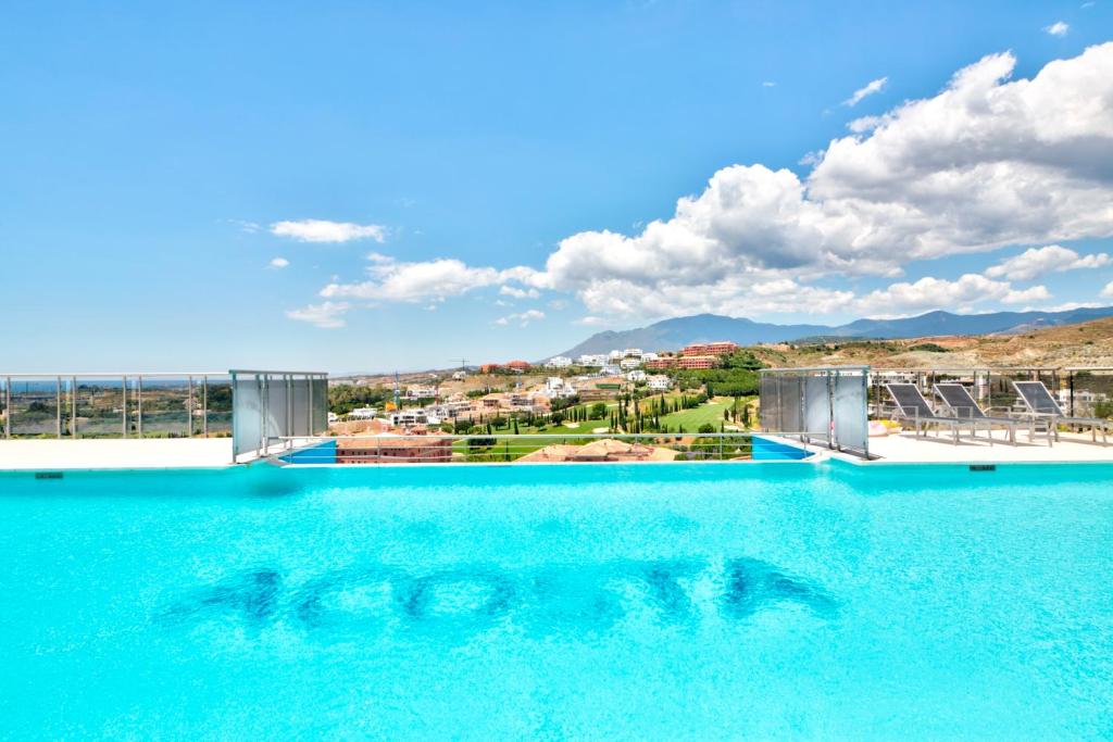 Mediterranean Swing - Acosta Apartment 4, Villa Padierna - Costa del Sol