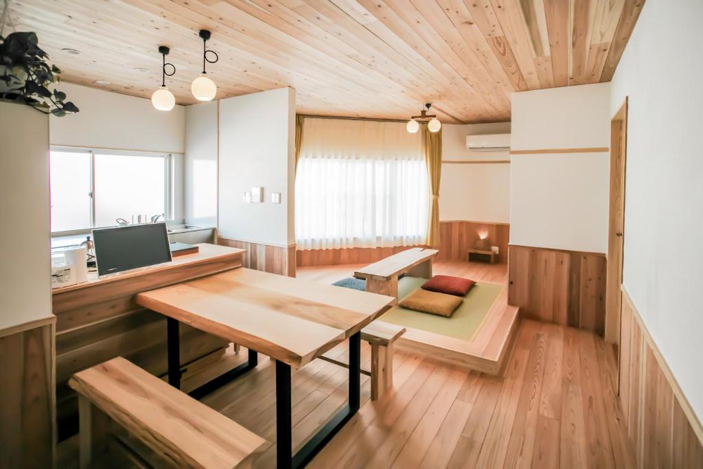 ゲストハウス 杜ノ夢 木に囲まれたプライベート空間を貸し切りできます 中長期リモートワークに最適 - Ginza