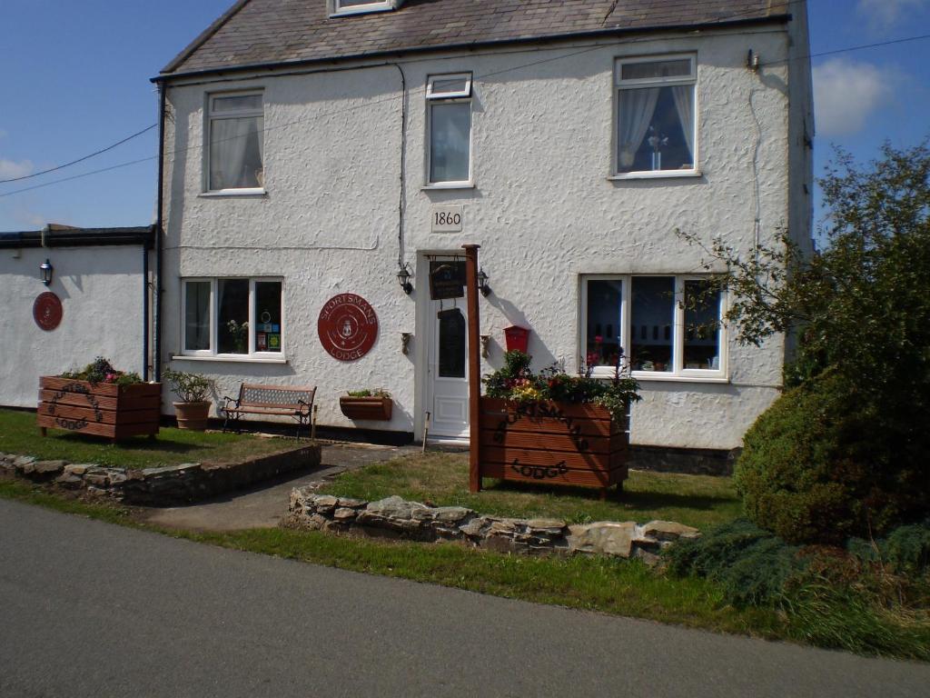 Sportsmans Lodge Bed and Breakfast - Anglesey