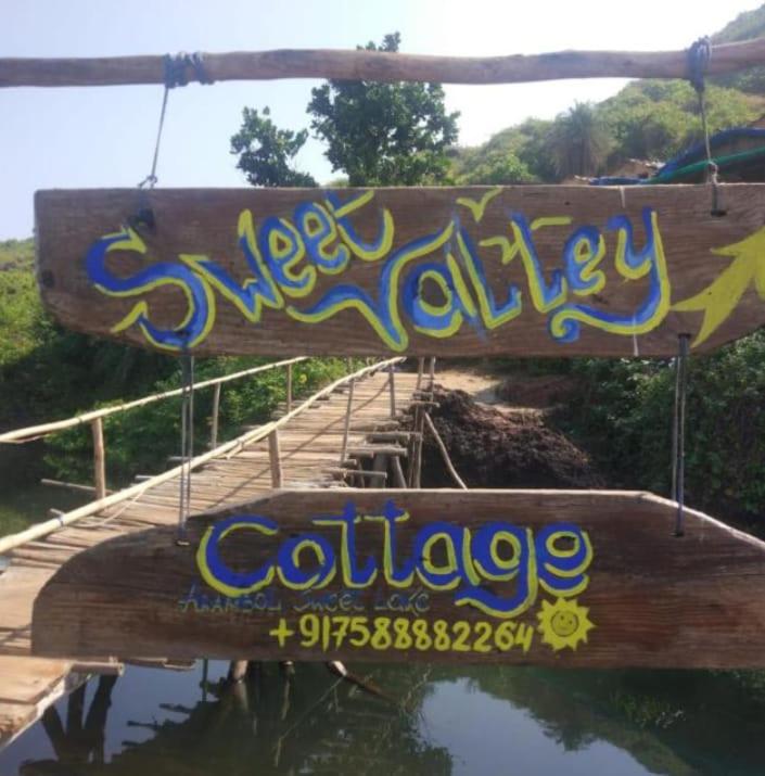 Sweet Valley Cottages - Goa