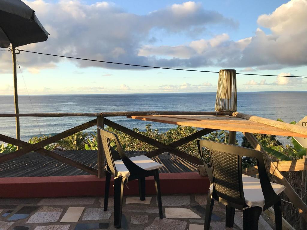 House with one bedroom in Sao Jorge with wonderful sea view and enclosed garden - Santana