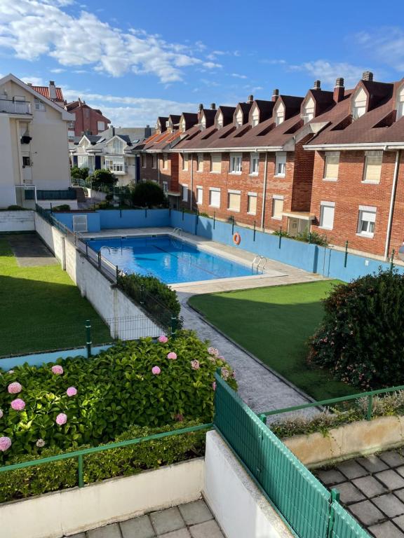 Apartamento Con Piscina A 100 Metros De La Playa En Somo - Santander