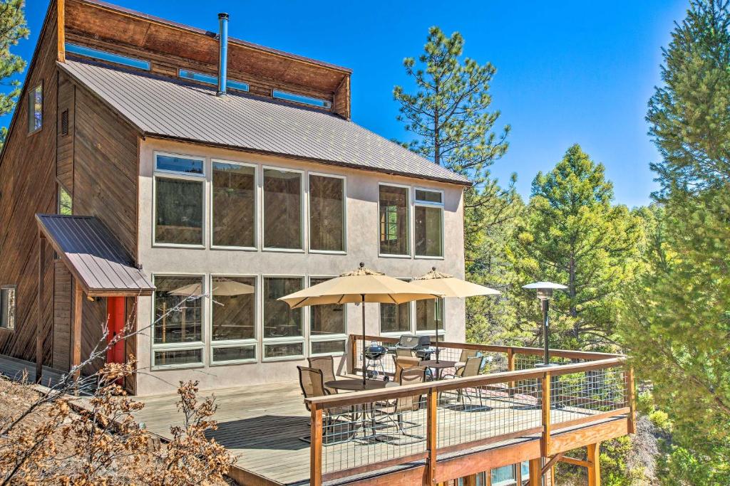Spacious Home With Hot Tub, Sunroom And Views! - Angel Fire, NM