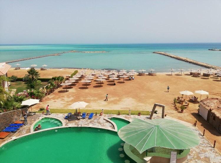 Apartment With Direct Access To Private Beach - Hurghada