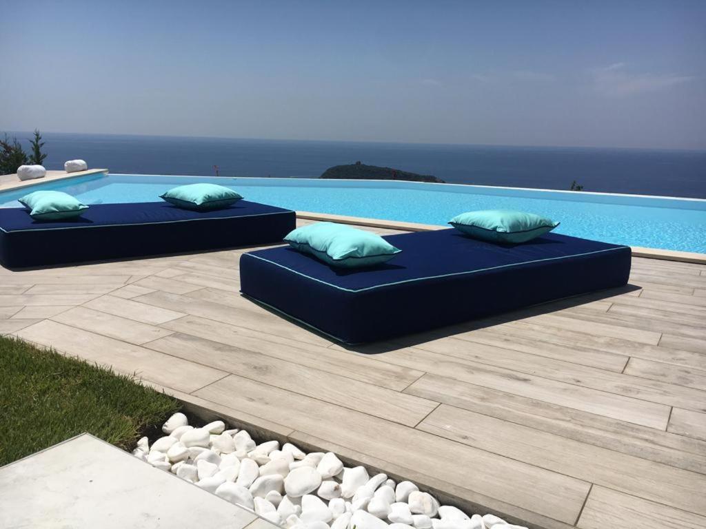 Luxury Villa Blue&blanc Piscina A Sfioro Isola - Sangineto