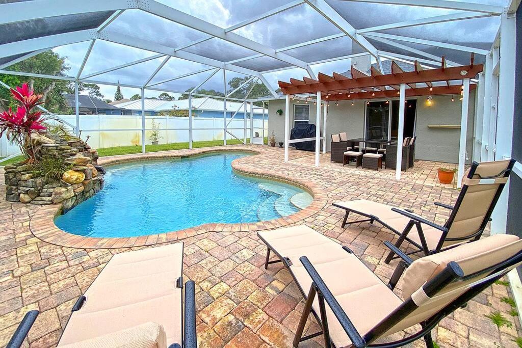 Newly Furnished/ Heated Pool/ Game Room/ 10 Mins To Beach - Sebastian Inlet State Park, Melbourne Beach