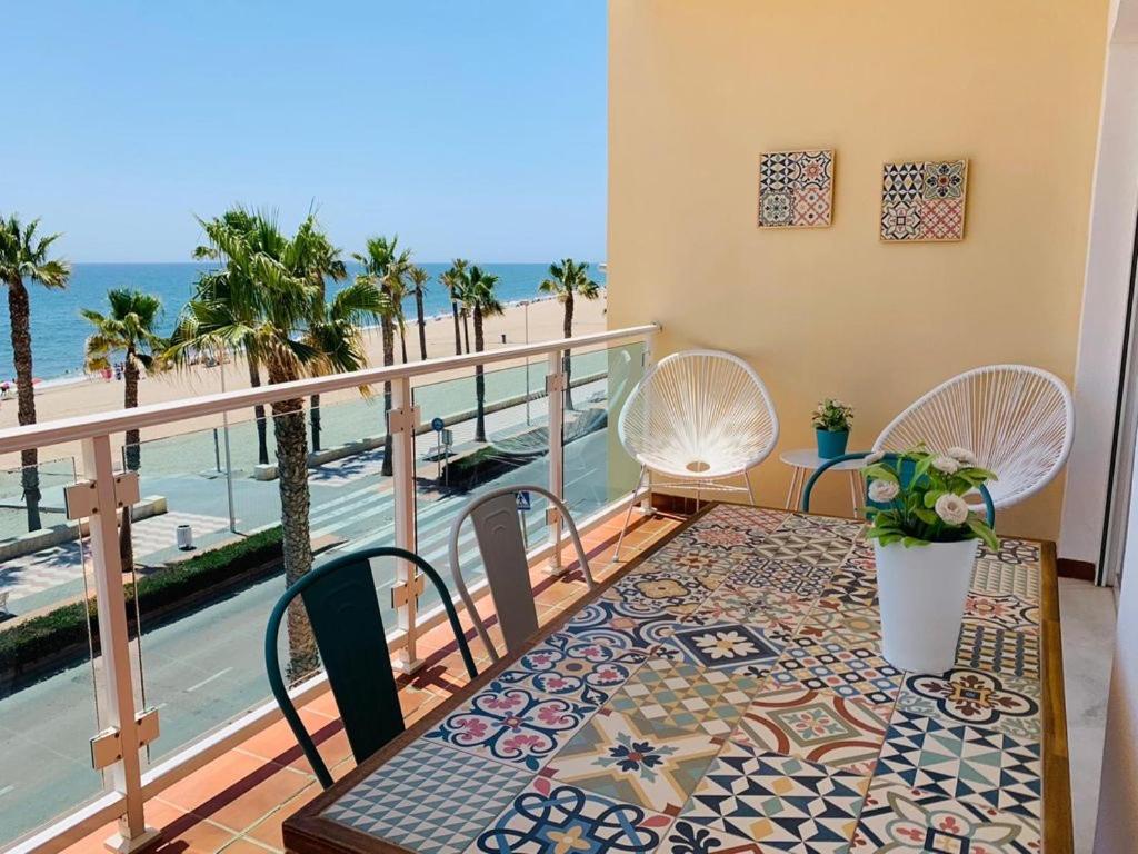 Apartment with 2 bedrooms in Roquetas de Mar with shared pool and furnished terrace 300 m from the b - Roquetas de Mar
