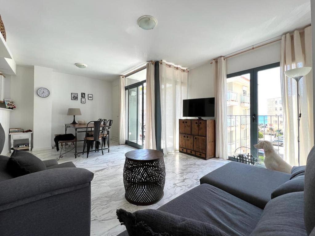 Casa Lynn Apartment in Center of Moraira, 100m from Beach, 3 BR 2 Bathrooms - Moraira