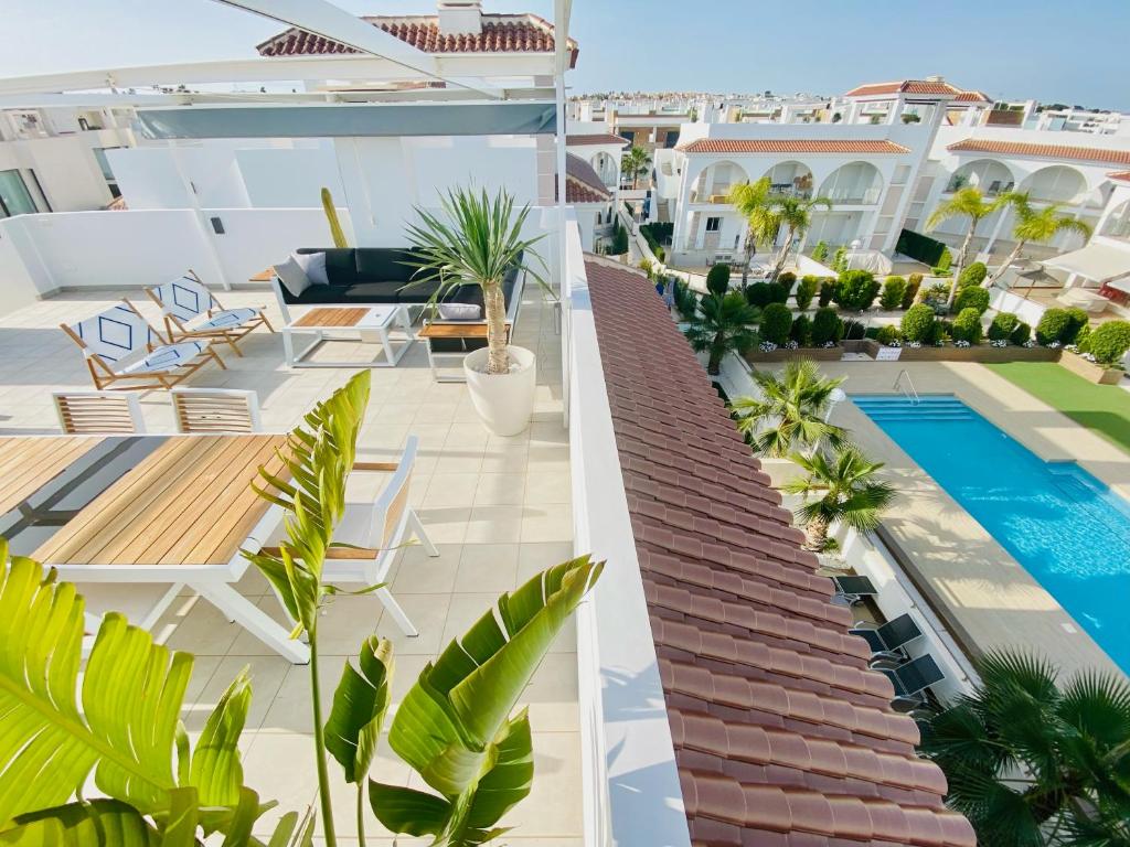 Fortuna Penthouse With Roof Terrace, Ac And Pool - Rojales