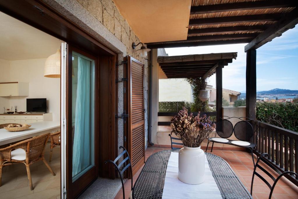 Cala Apartments - Sea View & Terrace # - La Maddalena