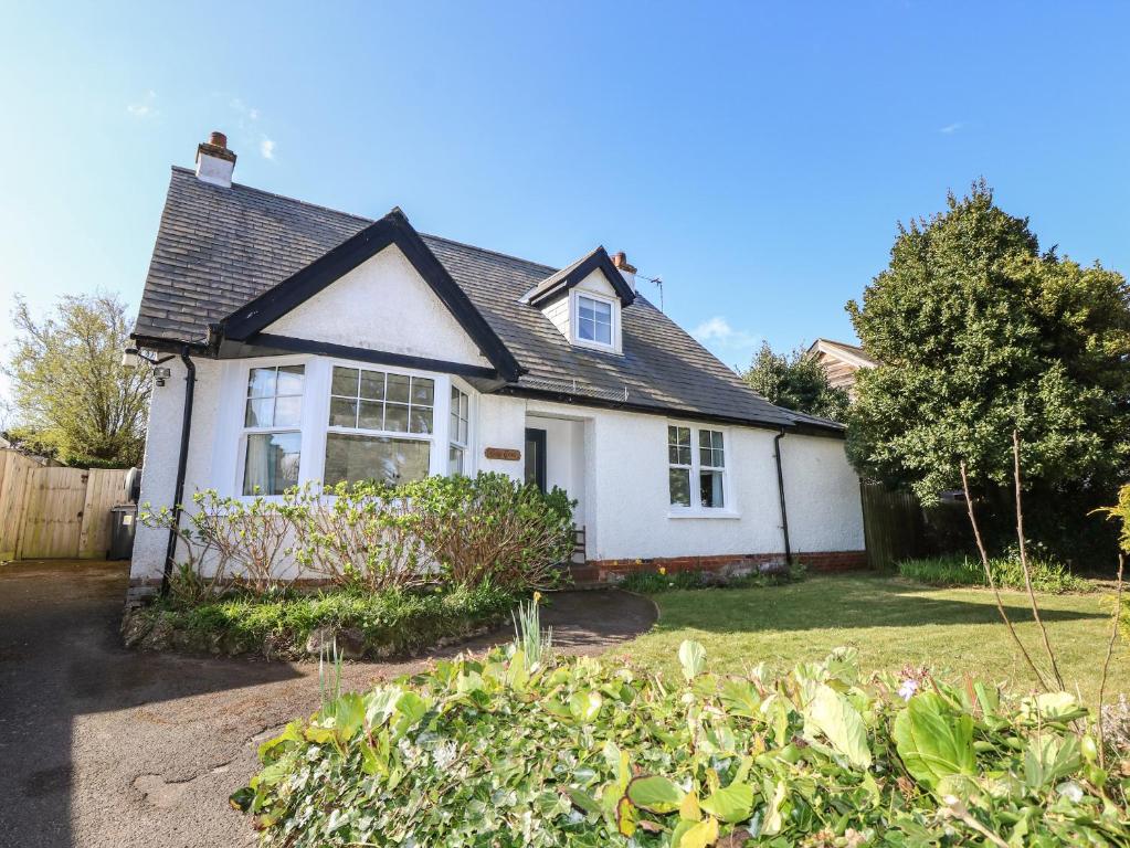 Baytree Cottage, Totland Bay - Colwell Bay