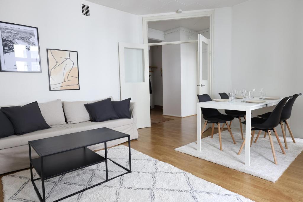 2ndhomes Gorgeous 2br Apartment By The Esplanade Park - Helsinki