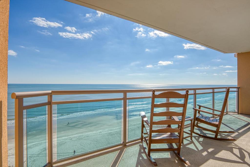 Bahama Sands Luxury Condominiums - North Myrtle Beach