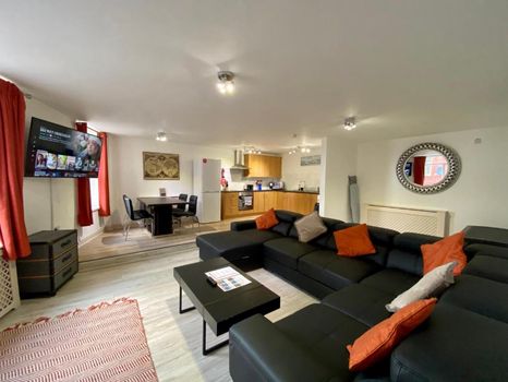 Sandcastle Waterpark, Blackpool airbnb, hotels and holiday rentals