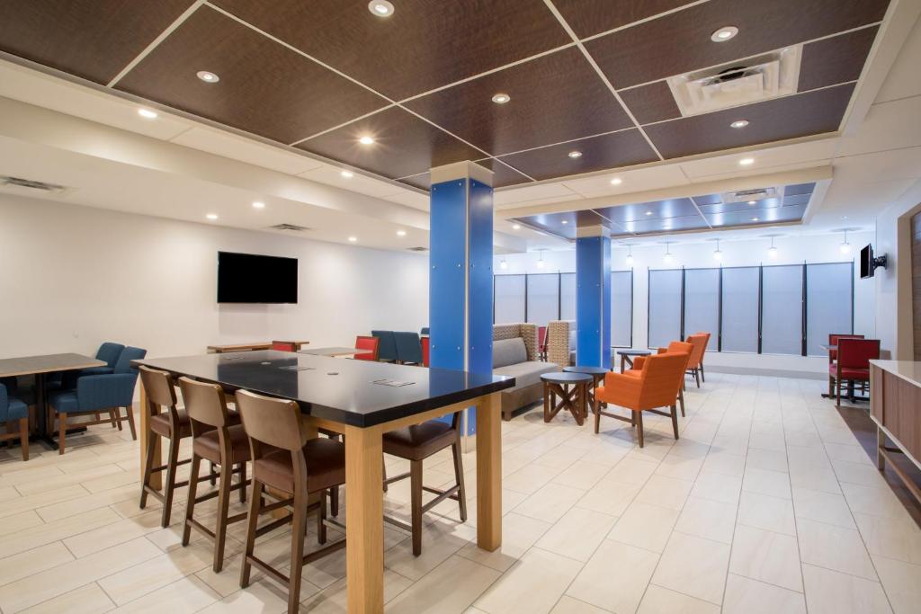 Holiday Inn Express & Suites - Owings Mills-Baltimore Area - Owings Mills, MD