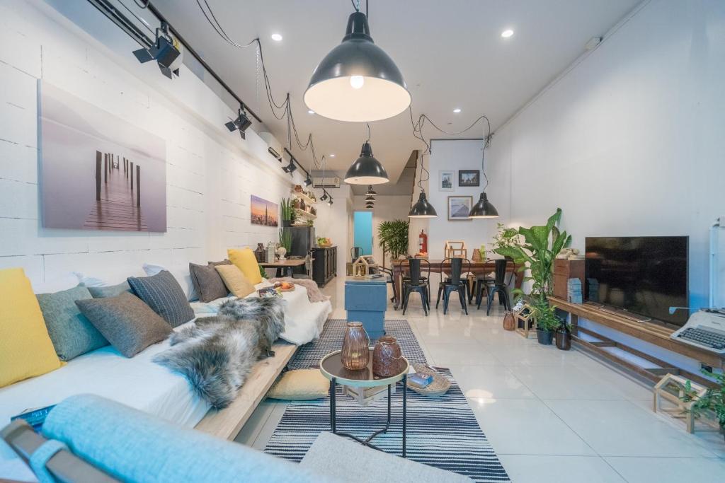 3bedrooms White Design In Heart Of Nimman - Chiang Rai