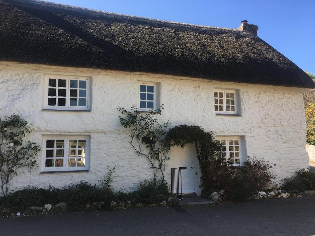 The Thatched Cottage - Portscatho