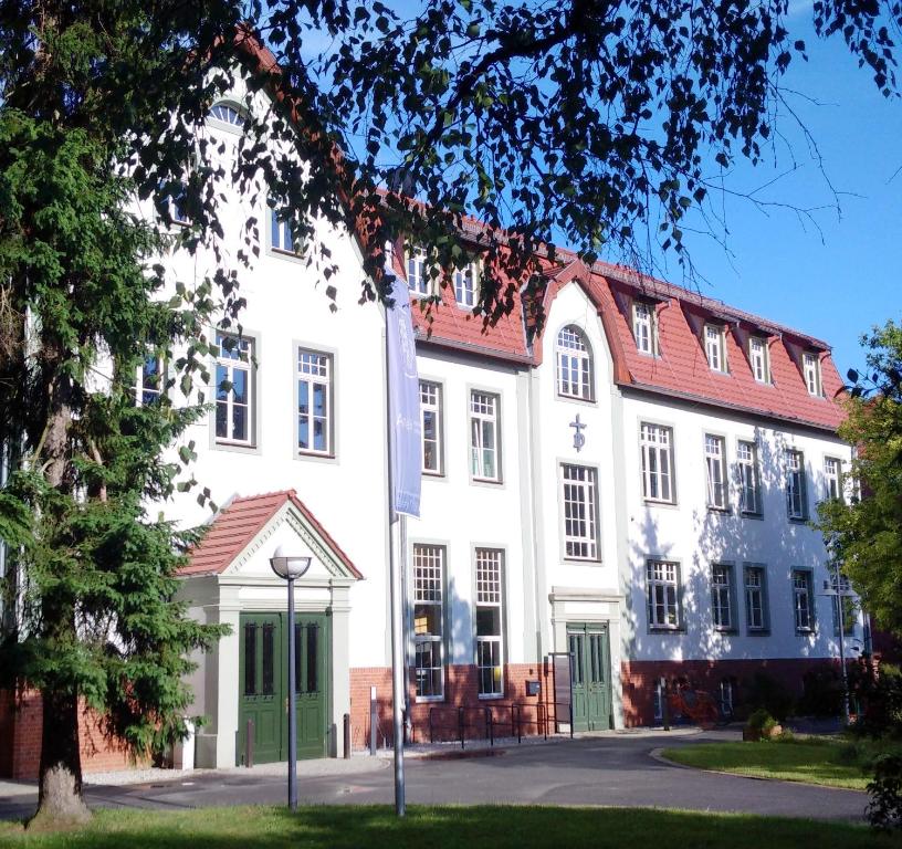 Bildungs- Und Begegnungsstätte Brüderhaus - Niesky