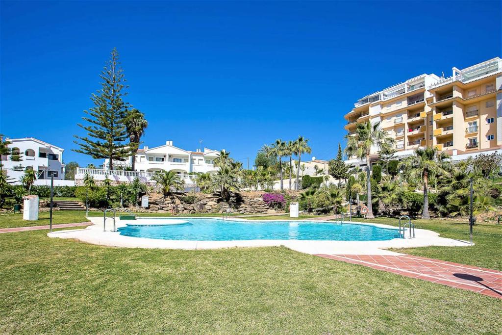Lets In The Sun - La Cala De Mijas - Apartments With Sea Or Pool Views - Calahonda