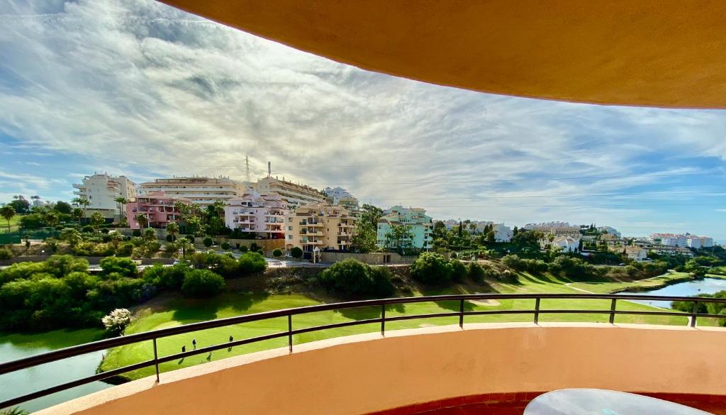 Modern And Stylish Apartment Seaview And Golfview - La Cala de Mijas