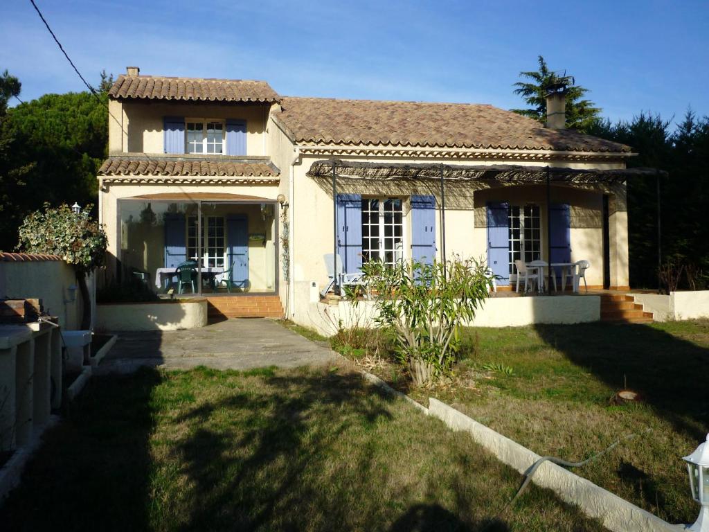 House with 3 bedrooms in LoriolduComtat with enclosed garden 110 km from the beach - Carpentras