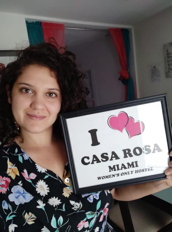 Casa Rosa All Women's Hostel - Miami, FL