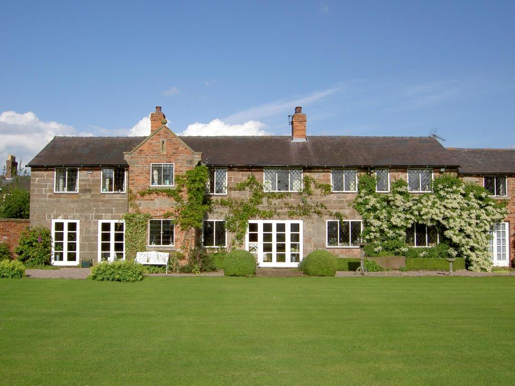 Manor Farm Egerton - Tarporley