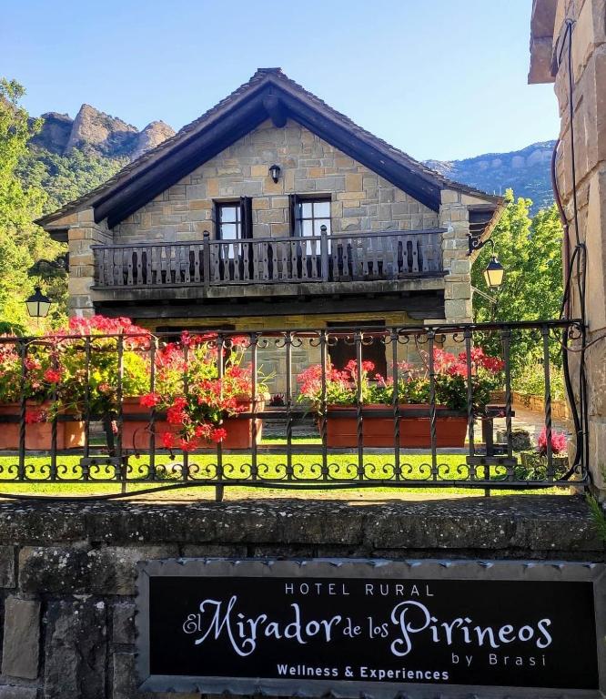 Hotel Rural El Mirador De Los Pirineos - Puente la Reina de Jaca