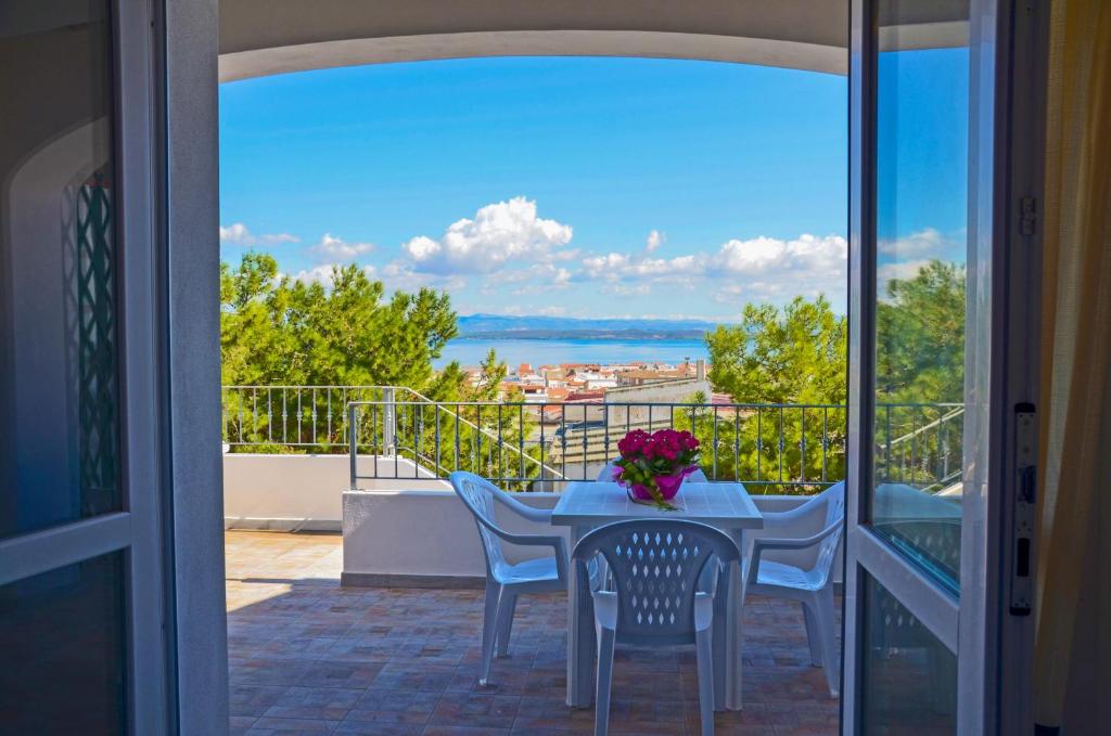 Lantana, Apartment With A Glimpse Of The Sea - South Sardinia