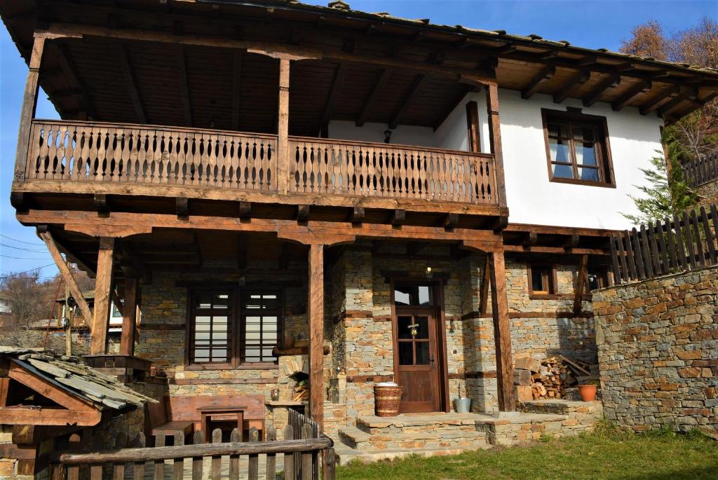 Little Bird Residency - Luxury Guesthouses In Leshten - Leshten