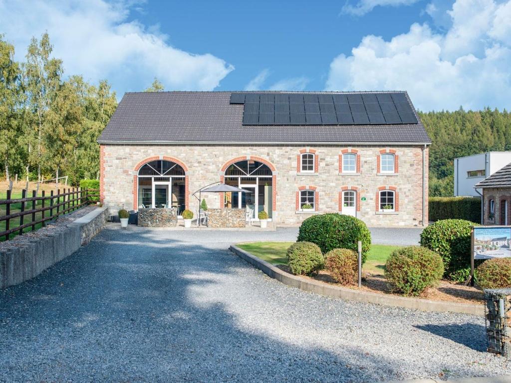 Elegant Holiday Home In Burnenville Belgium With Terrace - Stavelot
