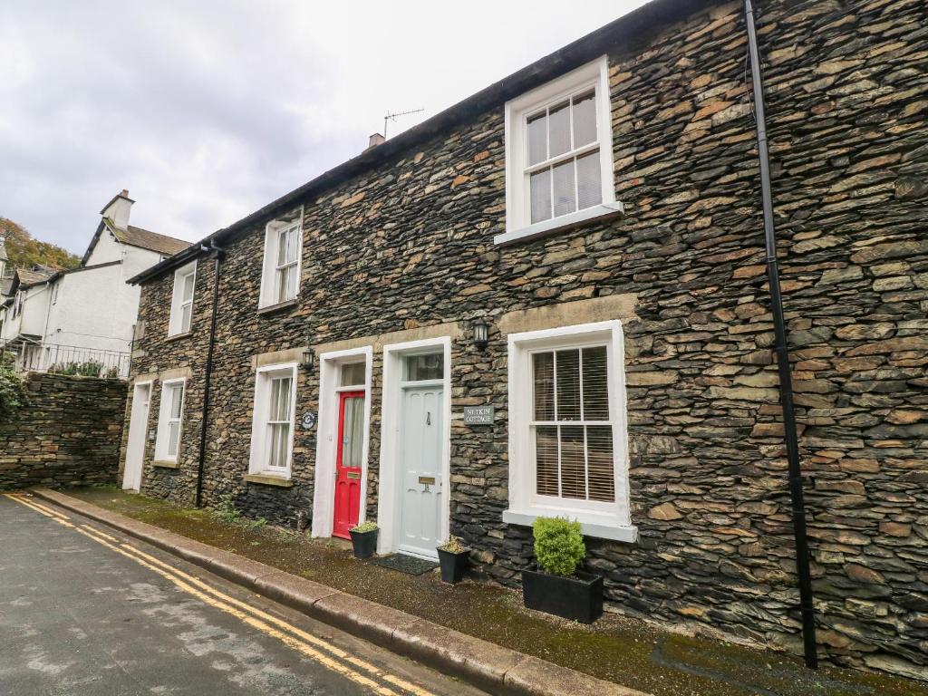 Nutkin Cottage - Bowness-on-Windermere