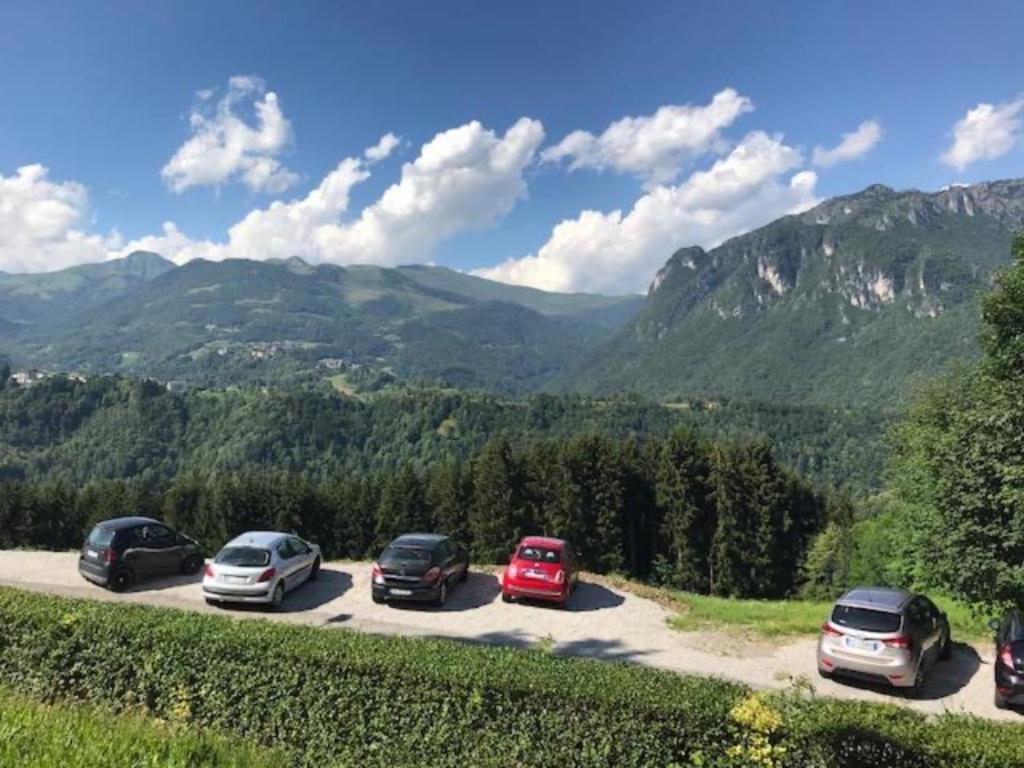 Val Taleggio Nel Verde X8 Persone Con Camino E Wifi - Provincia di Bergamo