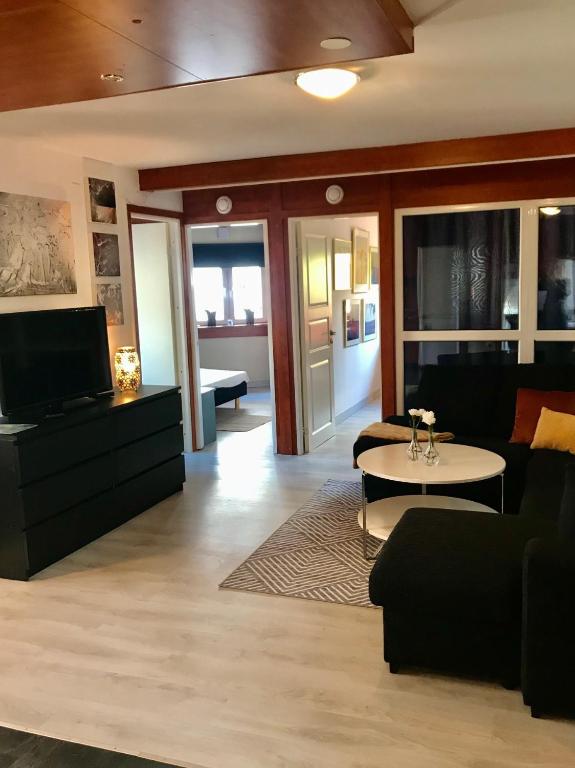 3 Bedroom Apartment With Terrace & Private Parking - Malmö