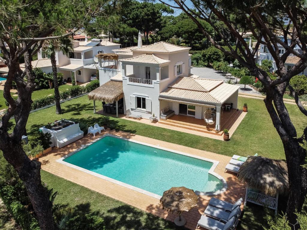 Villa Sunset,sleeps 9,heatable Pool,walk To Marina - Almancil