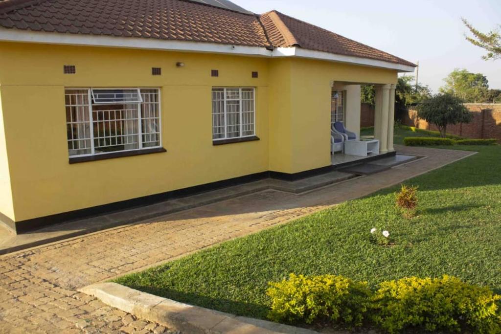 Chrinas Guest House - Lilongwe