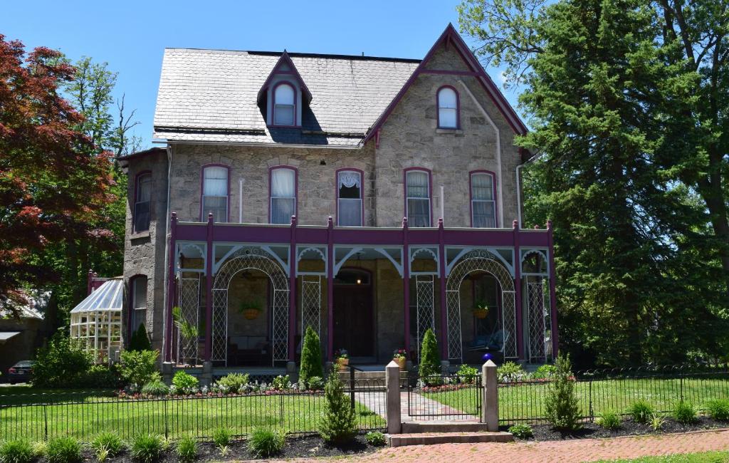 Gifford-risley House Bed And Breakfast - Media, PA