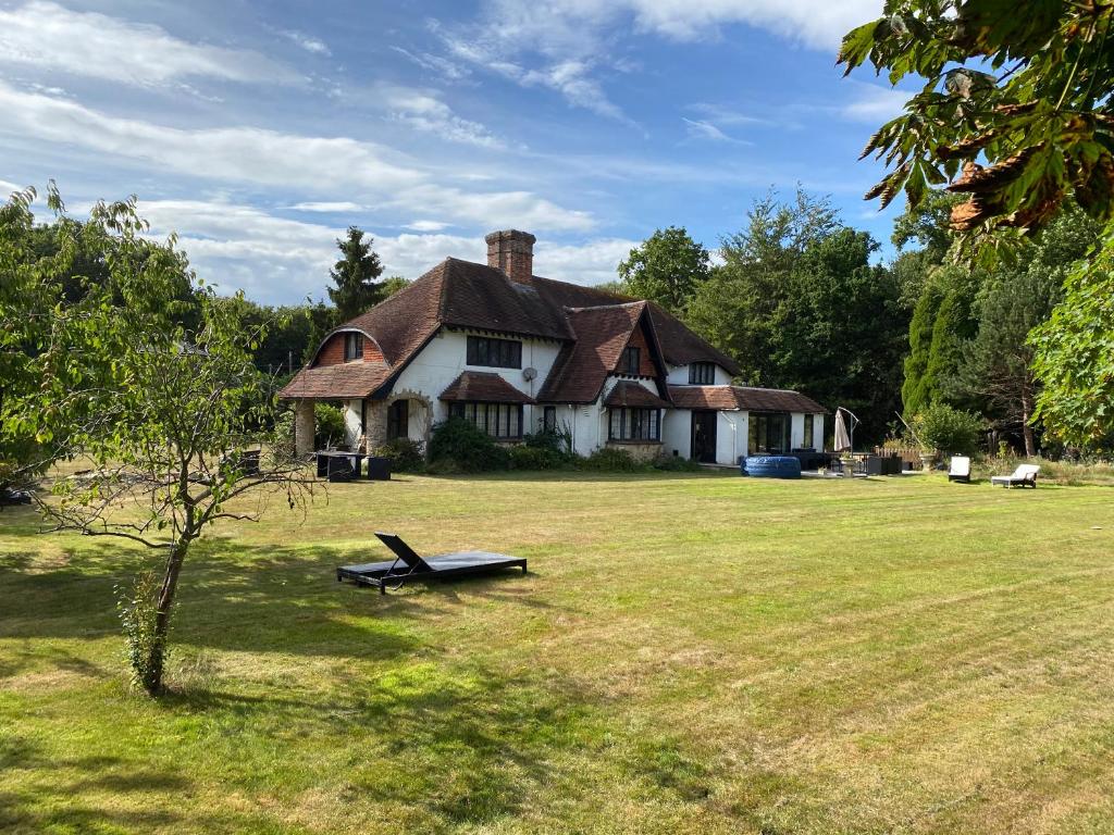 Chichester Retreat With Large Private Mature Garden - West Wittering