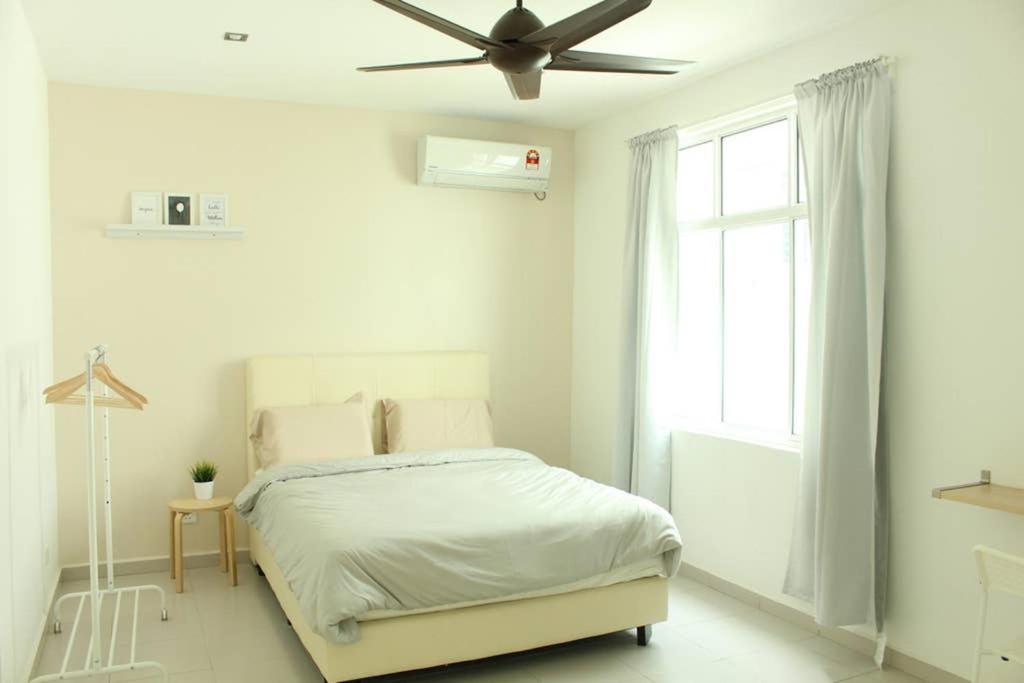 NEW SEAVIEW Cozy Modern Beach House - Penang