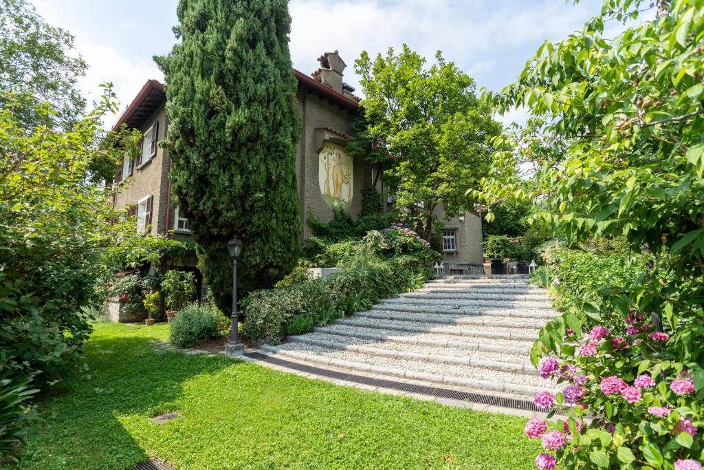Villa Ronco Dell'Abate - Private Garden in Como - Como, Italia