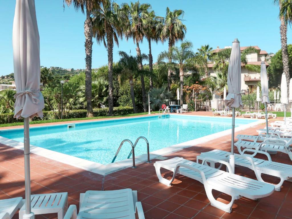 Apartment Marina In Sanremo - 4 Persons, 1 Bedrooms - Ospedaletti