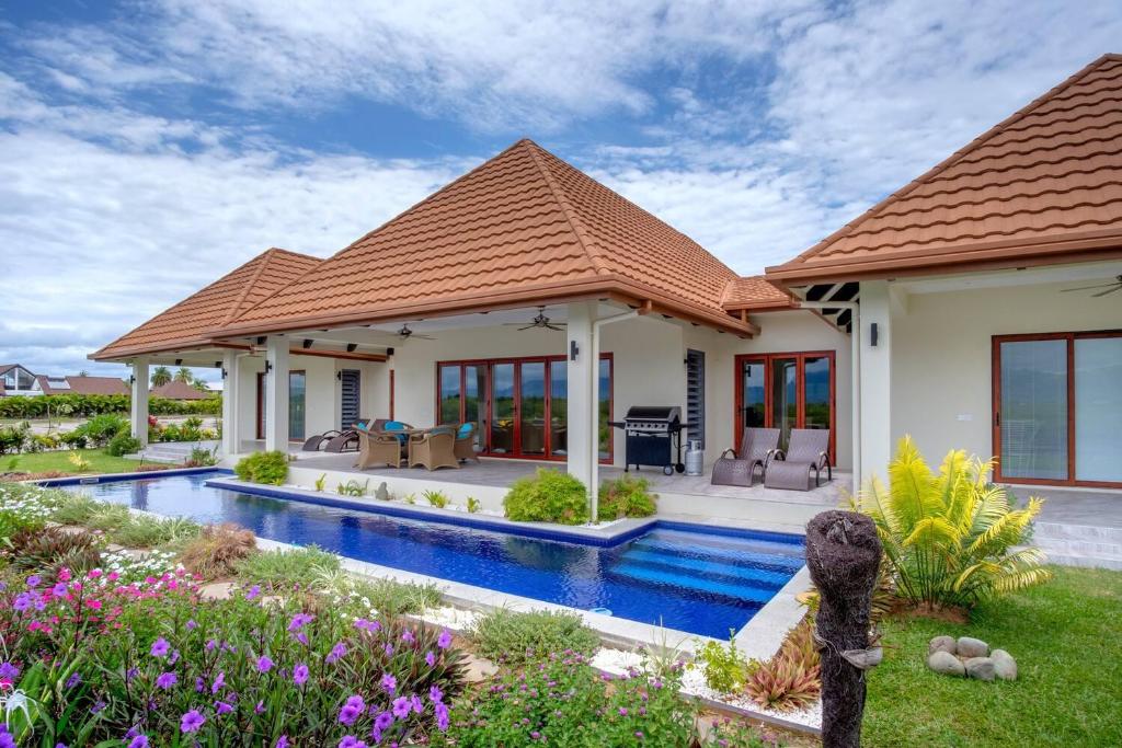 5 Bedroom Luxury Villa - Private Pool V101 - Fidji