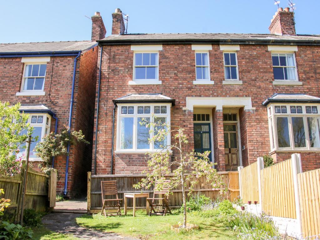 Willow View, Family Friendly, Character Holiday Cottage In Shrewsbury - Shrewsbury