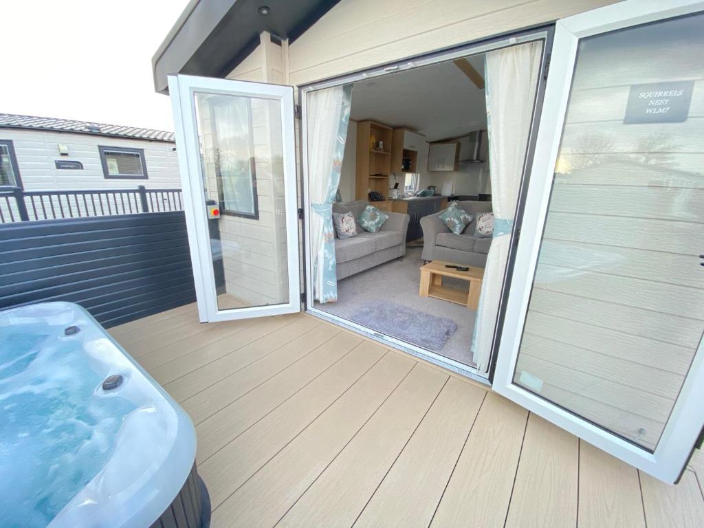 Squirrels Nest - Hot Tub - Pet Friendly - Cirencester