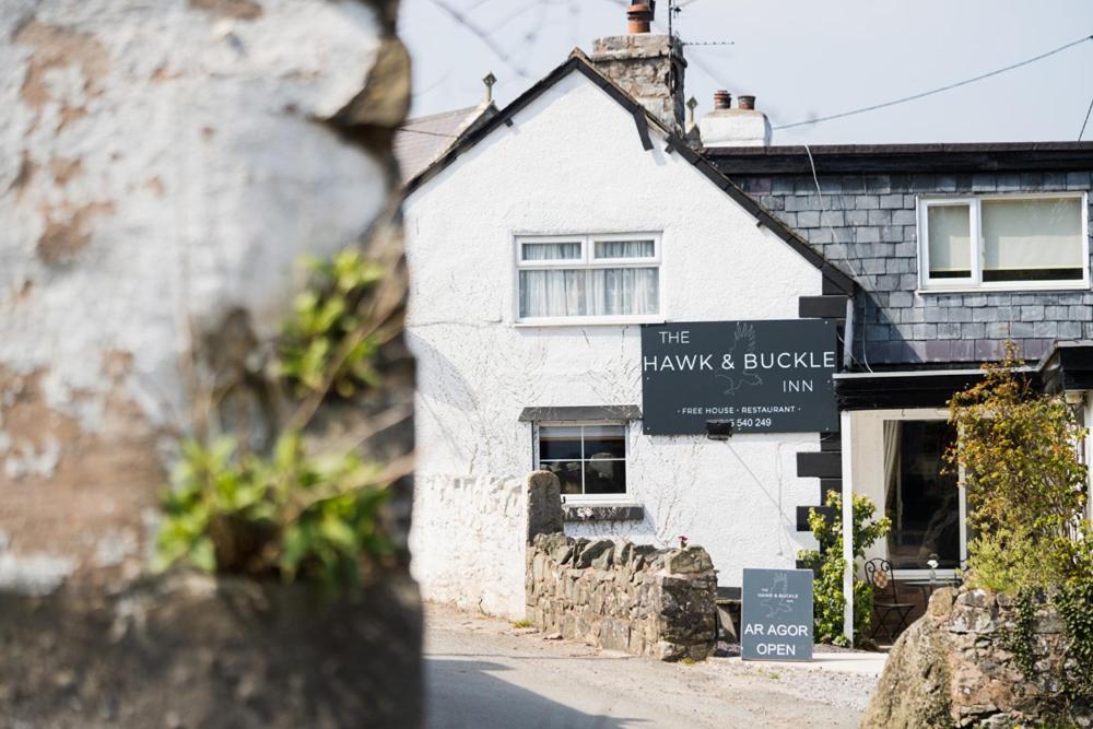 The Hawk & Buckle Inn - Galles