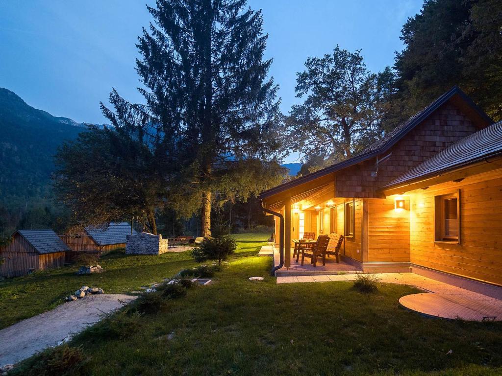 Bohinj Cottage Pr' Maricki - House In Nature With Hot Tub & Sauna - Stara Fužina