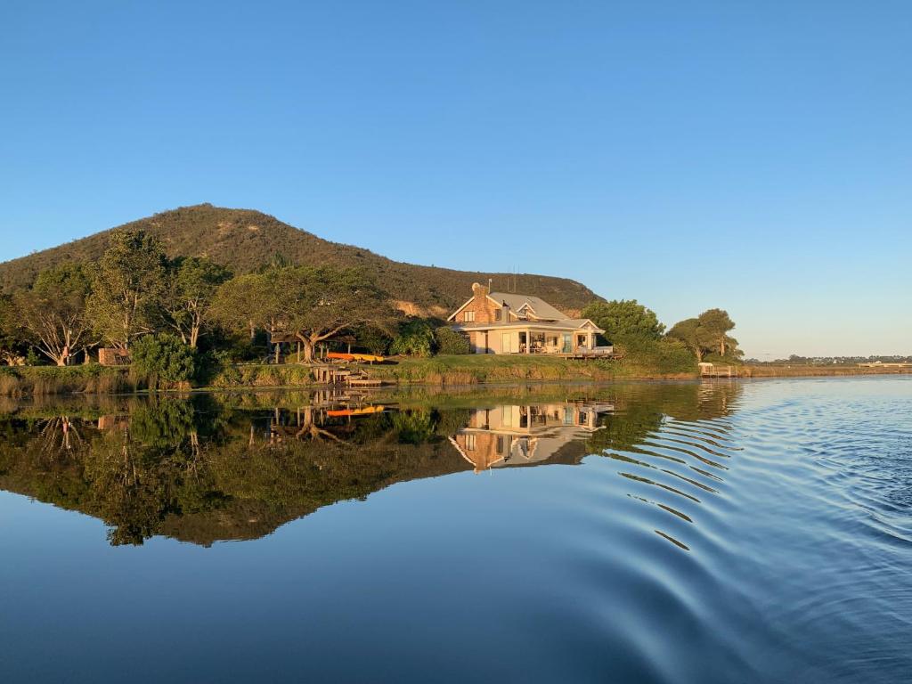 Moonriver Self Catering - South Africa