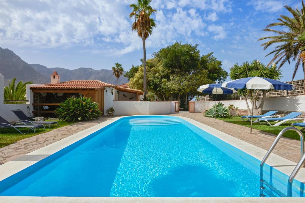2 Bedrooms House With Shared Pool Enclosed Garden And Wifi At Buenavista Del Norte 1 Km Away From The Beach - Los Silos