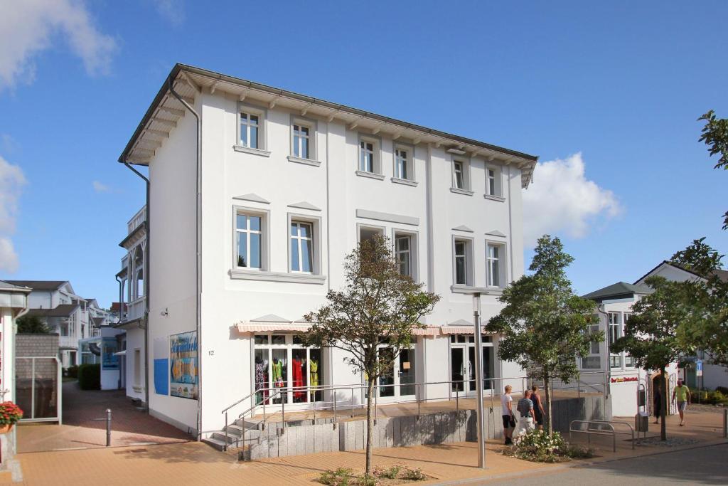 Residenz Strandeck Fewo1 - Balkon, Sauna, Schwimmbad - Thiessow